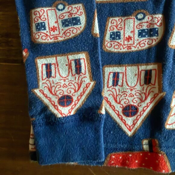 Hanna Andersson Gingerbread Village Pajama Set Youth 6-7 - Picture 9 of 10